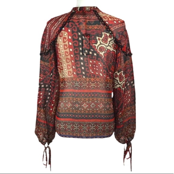 Romeo & Juliet Couture Printed Chiffon Blouse - Picture 4 of 6